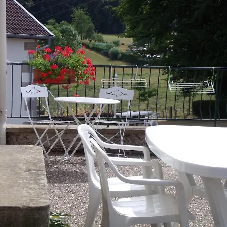 Holiday home Les Hirondelles