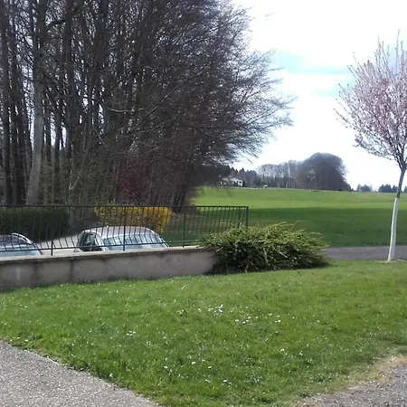 Les Hirondelles Holiday home