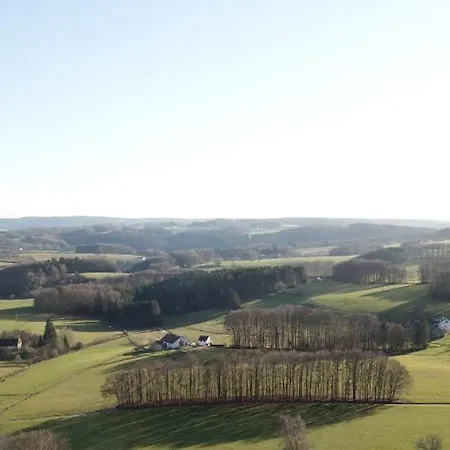Les Hirondelles Holiday home