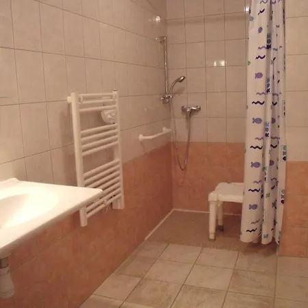 Les Hirondelles Holiday home