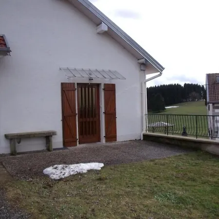 Holiday home Les Hirondelles *