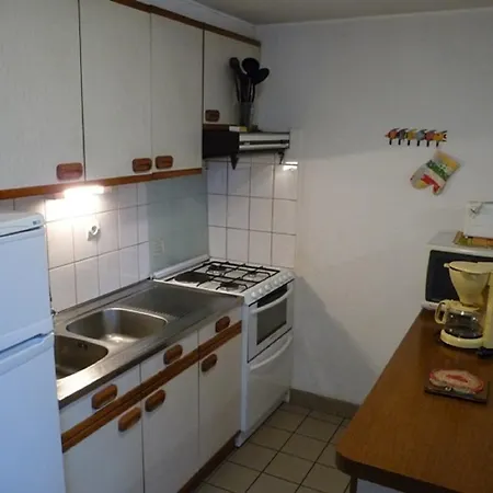 Les Hirondelles Holiday home *