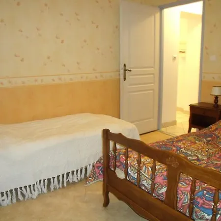 Holiday home Les Hirondelles *